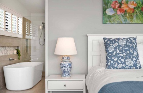Yaroomba Resort | 153 Centenary Heights Road