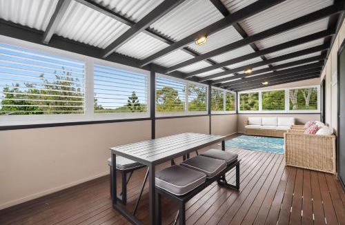 Yaroomba House | 153 Centenary Heights Rd