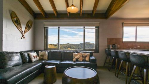 Hotham Heights House | 1750 Hotham 12