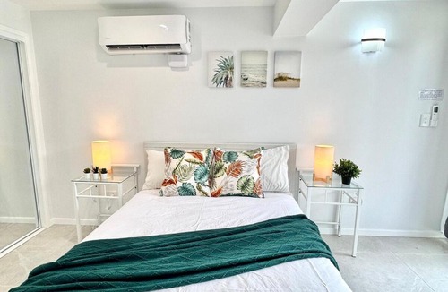 Sunnybank House | 17A Olive Studio in Sunnybank