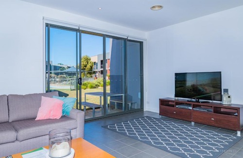 Torquay Apartment | 19 Coast Drive