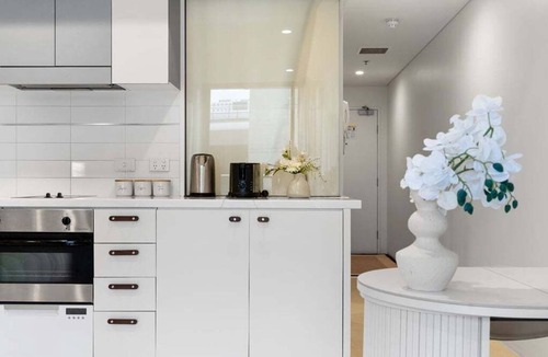 Adelaide Central Business District Apartment | 1BR Apartment on North Terrace