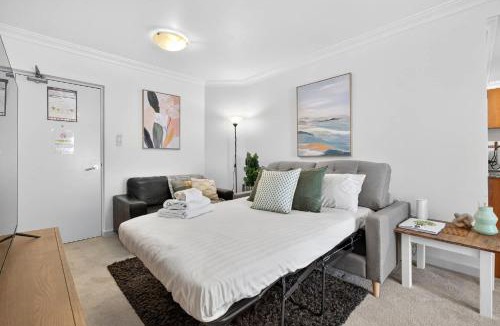 Perth Central Business District Apartment | 1BR Near Kings Park Pool & Free Parking