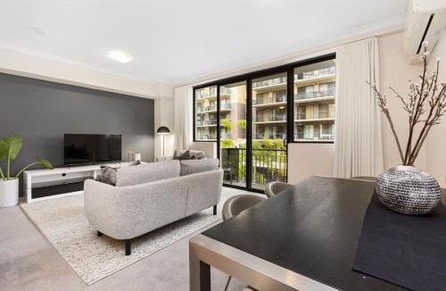 East Perth Apartment | 1BR Stylish Suite on Hay St