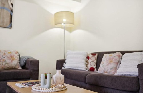 Northbridge Apartment | 1BRD 1BTH 1PRK - Northbridge Apartment