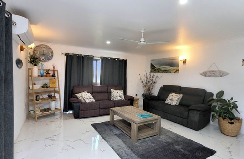 Bargara Villa | 2/43 Croft Street Bargara