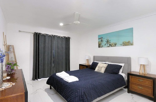 Bargara Villa | 2/43 Croft Street Bargara
