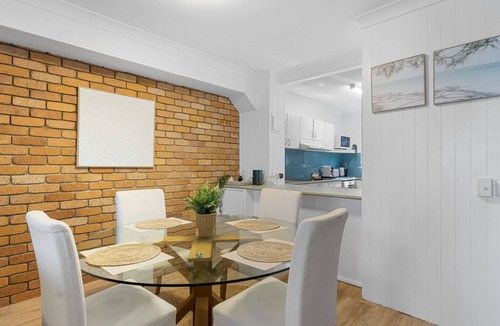 Peregian Beach Apartment | 2-54 "Tapaka" Avocet Parade, Peregian Beach