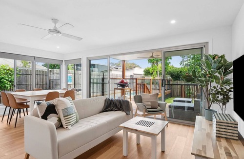 Mudjimba House | 2/8 Pandanus, Beautiful townhouse walking distance to beach