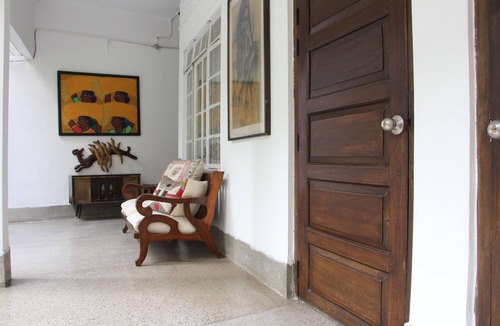 Dhanmondi House | 2 adjoining rooms sleeps 4 pax- Great for families
