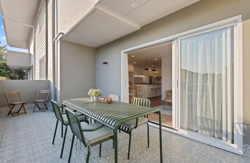Auchenflower Apartment | 2 bed close to Wesley hospital & Suncorp Stadium