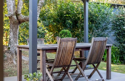 Maleny House | 2 Bed Tranquil Haven in the Heart of Maleny