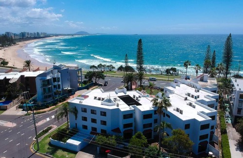 Alexandra Headland Apartment | 2 Bedroom Ocean View - Alexandria Apartments -Alexandra Headland