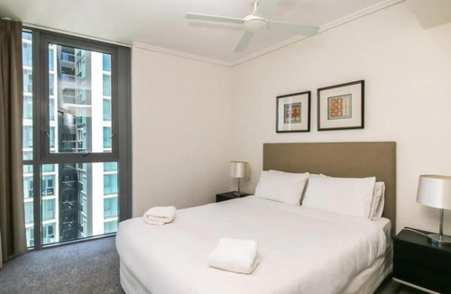 Hamilton Apartment | 2 Bedroom Riverside Apartment in Hamilton Portside