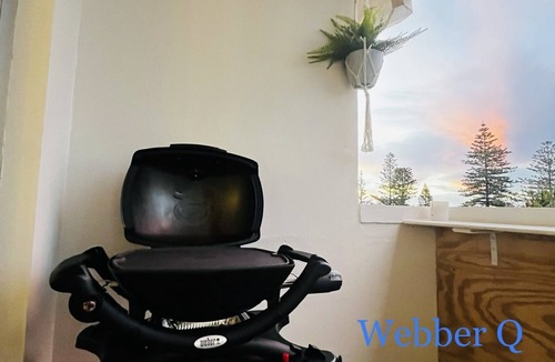 Cottesloe Apartment | 2 minute walk from the Waters Edge