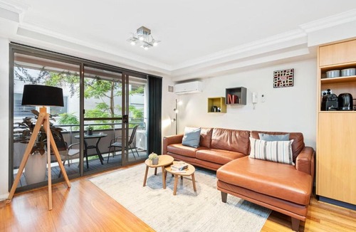 West Perth Apartment | 2 Royal Rest Quality 2BR West Perth-parking