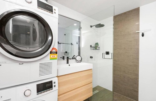 West Perth Apartment | 2 Royal Rest Quality 2BR West Perth-parking