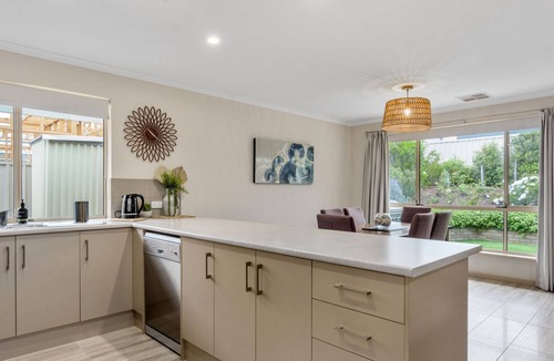 Normanville House | 2 Ulonga Court Normanville