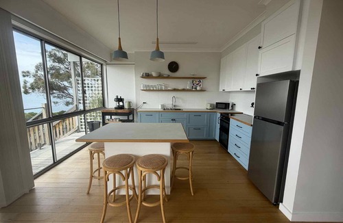 Mallacoota House | 20 Karbeethong Avenue
