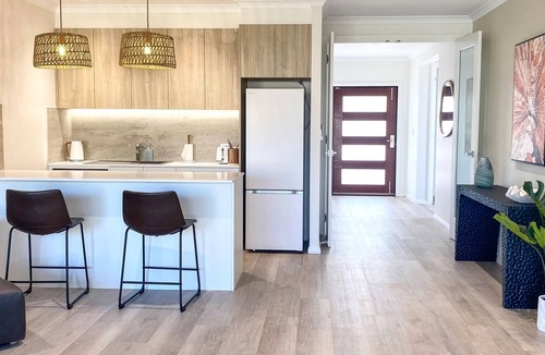 Exmouth House | 21 Osprey Way - With Spa