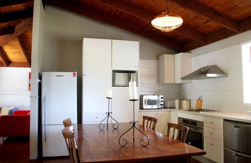 Yackandandah House | 25 acre private farm house less than 3km to Yackandandah township