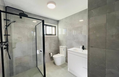 Coopers Plains House | 262Troughton