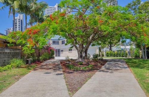 Surfers Paradise House | 29 Stanhill drive