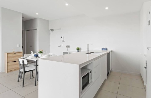 Macgregor Apartment | 2Bedroom Apartment Balcony Close to the City