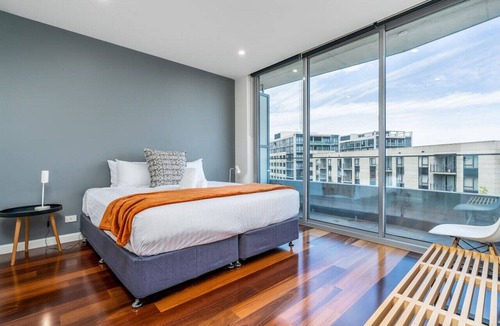 Capital Hill Apartment | 2BR Apt Near Parliament House