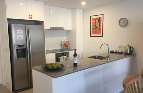 Phillip Apartment | 2BR Light Filled and Cosy Apartment - Hosted by CanStay