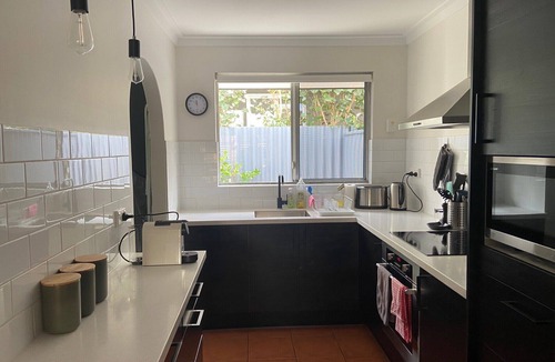 Inglewood Villa | 2BR Modern Haven in Inglewood