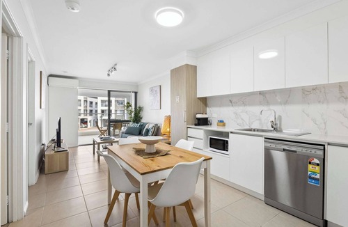 Rockingham Apartment | 2BR Unit in Rockingham Near Shops and Beach