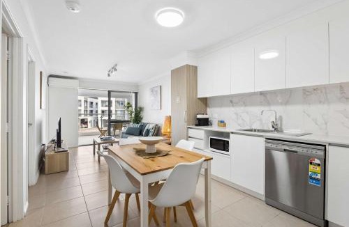 Rockingham Apartment | 2BR Unit in Rockingham Near Shops and Beach