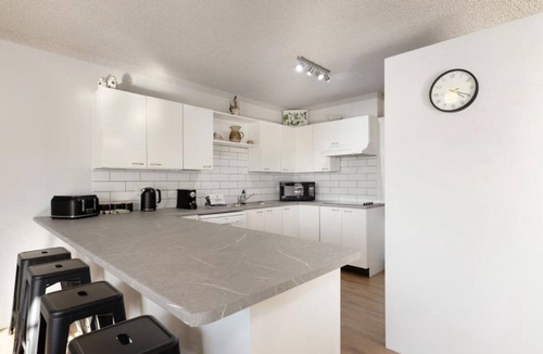 Bongaree Apartment | 2nd Floor Unit with Water Views and Pool - Karoond