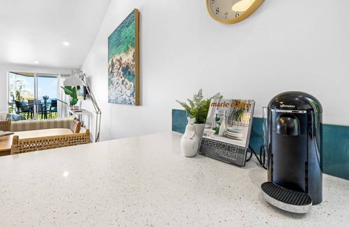 Sunshine Beach Apartment | 3 Andari Sunshine Beach Modern Apt 1 Min Beach