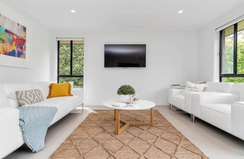 Mount Barker House | 3 Bdrm, 2 Bthrm House With Aircon & Outdoor Dining