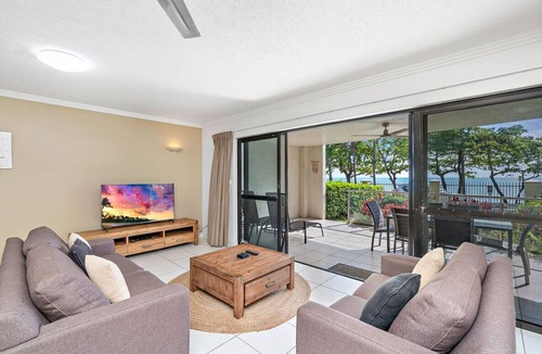 Trinity Beach Apartment | 3 Bedroom Apartment in Trinity Beach