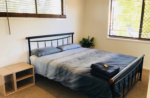 Kedron Apartment | 3 Bedroom Comfy Unit in Brisbane's Inner North