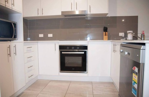 Loganlea House | 3-Bedroom unit at Loganlea