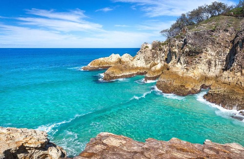 Point Lookout Apartment | 3 level Unit in close proximity to Deadmans Beach with ocean views.