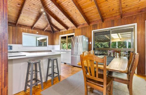 Rainbow Beach House | 33 Cooloola Drive Rainbow Beach