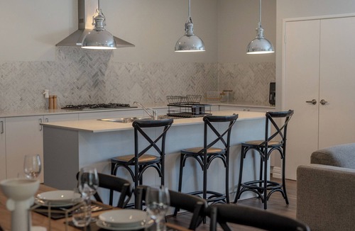 Baldivis House | 35 Hamptons Luxury Escape Family Home Sleeps9