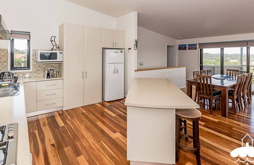 Sandy Point House | 37 Oceanview Pde Sandy Point
