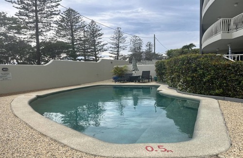 Kings Beach Apartment | 3BR Ocean View | Kings Beach | Pool