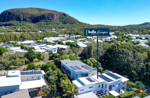Mount Coolum House | 4 Boardrider Crescent