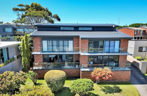 Merimbula Apartment | 4 Points of View 2 bedroom apartments - 5+ nights