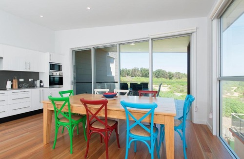 Anna Bay House | 41A Ocean
