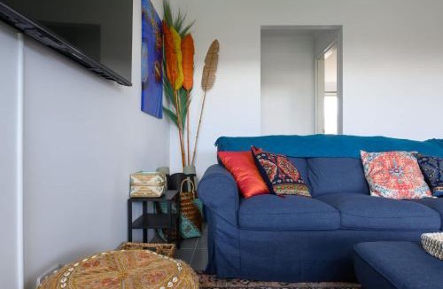 Coogee House | 42 Coogee Beach Marina 3BR Haven near Omeo Wreck