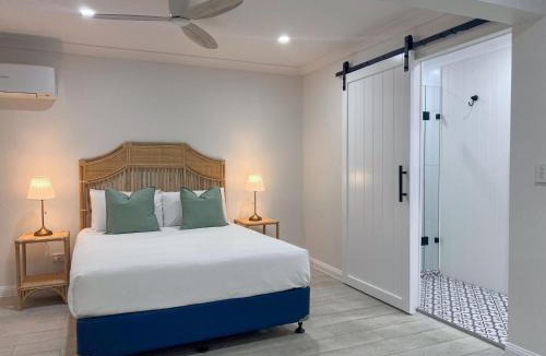 Manly House | 4BDR Queenslander with Pool Near Manly Esplanade