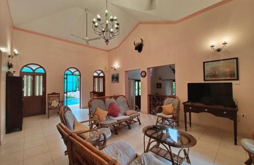 Majorda Villa | 4BHK Riverfront Oasis with Infinity Pool